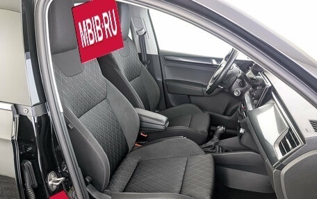Skoda Rapid II, 2021 год, 1 600 000 рублей, 24 фотография