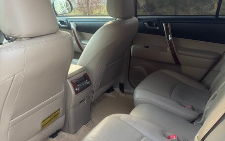 Toyota Highlander III, 2012 год, 1 700 000 рублей, 5 фотография