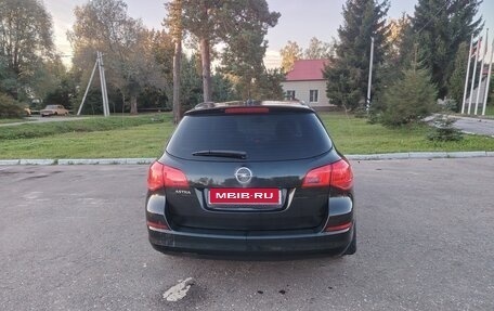 Opel Astra J, 2012 год, 630 000 рублей, 6 фотография