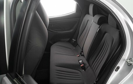 Toyota Yaris, 2021 год, 1 449 000 рублей, 7 фотография