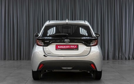 Toyota Yaris, 2021 год, 1 449 000 рублей, 4 фотография