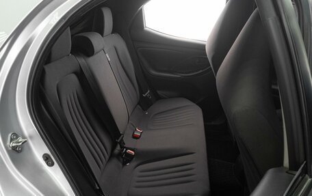Toyota Yaris, 2021 год, 1 449 000 рублей, 9 фотография