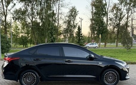 Hyundai Solaris II рестайлинг, 2017 год, 770 000 рублей, 4 фотография