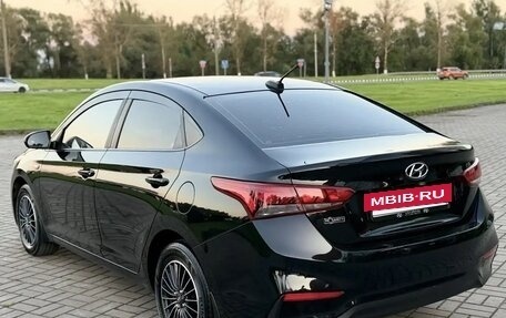 Hyundai Solaris II рестайлинг, 2017 год, 770 000 рублей, 7 фотография