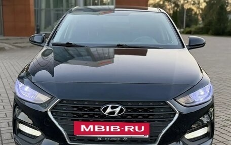 Hyundai Solaris II рестайлинг, 2017 год, 770 000 рублей, 3 фотография