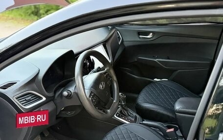 Hyundai Solaris II рестайлинг, 2017 год, 770 000 рублей, 8 фотография