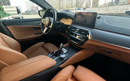 BMW 5 серия, 2021 год, 6 000 000 рублей, 6 фотография