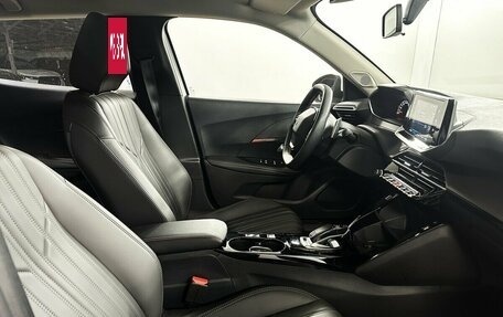 Peugeot 2008 II, 2023 год, 2 399 000 рублей, 13 фотография