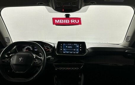 Peugeot 2008 II, 2023 год, 2 399 000 рублей, 5 фотография