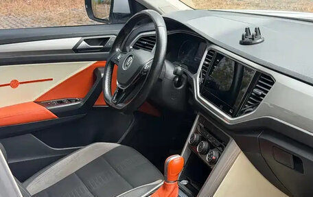 Volkswagen T-Roc I, 2022 год, 1 570 000 рублей, 13 фотография