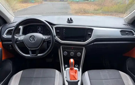 Volkswagen T-Roc I, 2022 год, 1 570 000 рублей, 10 фотография