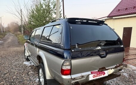 Mitsubishi L200 III рестайлинг, 2004 год, 550 000 рублей, 3 фотография