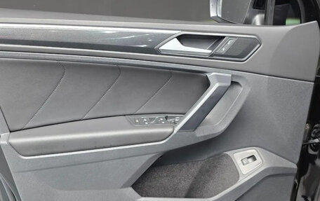 Volkswagen Tiguan II, 2021 год, 2 800 017 рублей, 11 фотография