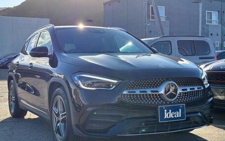 Mercedes-Benz GLA, 2022 год, 2 530 000 рублей, 3 фотография