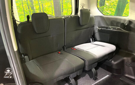 Nissan Serena, 2023 год, 2 276 000 рублей, 27 фотография