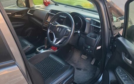 Honda Fit III, 2018 год, 1 065 000 рублей, 8 фотография