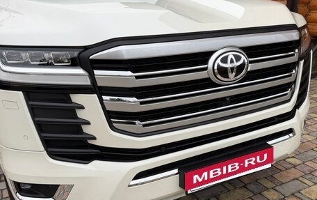 Toyota Land Cruiser, 2022 год, 11 250 000 рублей, 5 фотография