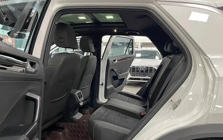 Volkswagen T-Roc I, 2023 год, 1 550 000 рублей, 9 фотография