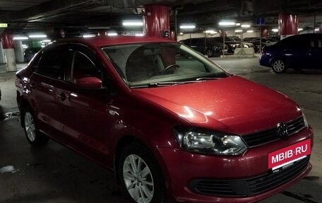 Volkswagen Polo VI (EU Market), 2013 год, 720 000 рублей, 2 фотография