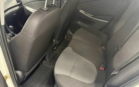 Hyundai Solaris II рестайлинг, 2014 год, 630 000 рублей, 14 фотография