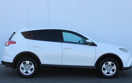 Toyota RAV4, 2018 год, 1 770 000 рублей, 8 фотография