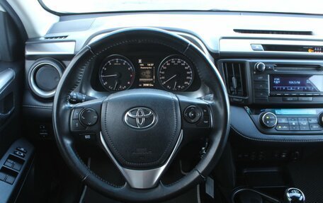 Toyota RAV4, 2018 год, 1 770 000 рублей, 19 фотография