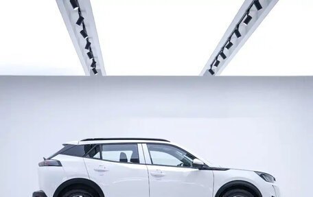 Peugeot 2008 II, 2022 год, 1 234 010 рублей, 4 фотография