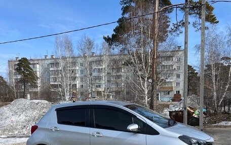 Toyota Vitz, 2015 год, 830 000 рублей, 2 фотография