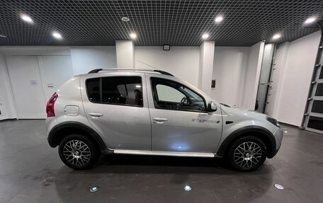 Renault Sandero I, 2012 год, 591 000 рублей, 2 фотография