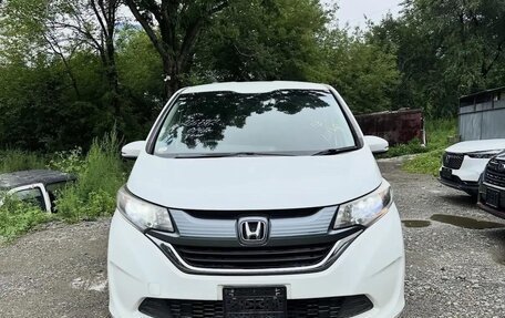 Honda Freed II, 2017 год, 1 297 000 рублей, 2 фотография
