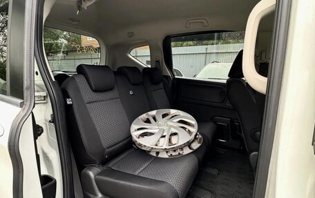 Honda Freed II, 2017 год, 1 297 000 рублей, 10 фотография