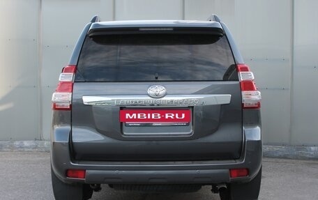 Toyota Land Cruiser Prado 150 рестайлинг, 2015 год, 3 800 000 рублей, 8 фотография