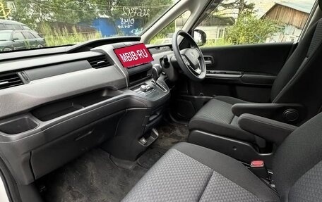 Honda Freed II, 2017 год, 1 297 000 рублей, 9 фотография