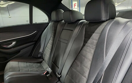 Mercedes-Benz E-Класс, 2020 год, 4 250 000 рублей, 12 фотография