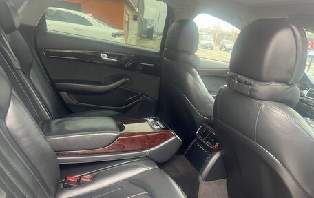 Audi A8, 2011 год, 1 900 000 рублей, 7 фотография