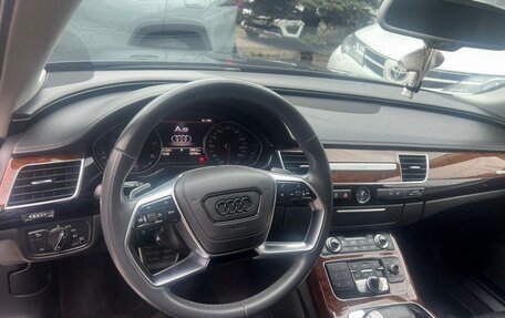 Audi A8, 2011 год, 1 900 000 рублей, 5 фотография