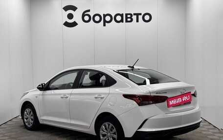 Hyundai Solaris II рестайлинг, 2021 год, 1 379 000 рублей, 4 фотография