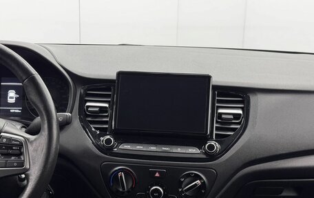 Hyundai Solaris II рестайлинг, 2021 год, 1 379 000 рублей, 11 фотография