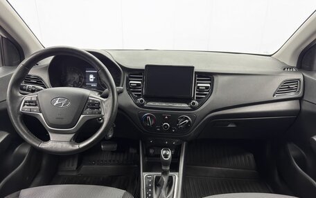 Hyundai Solaris II рестайлинг, 2021 год, 1 379 000 рублей, 12 фотография