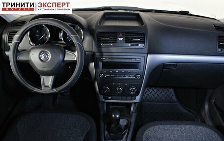 Skoda Yeti I рестайлинг, 2014 год, 1 167 000 рублей, 10 фотография
