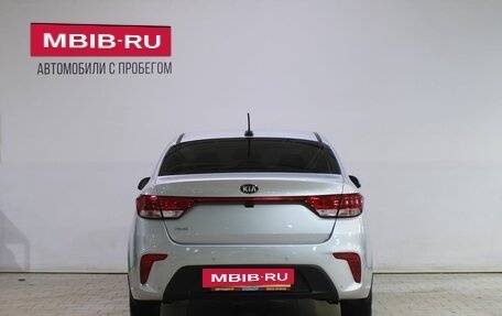 KIA Rio IV, 2018 год, 1 589 000 рублей, 6 фотография