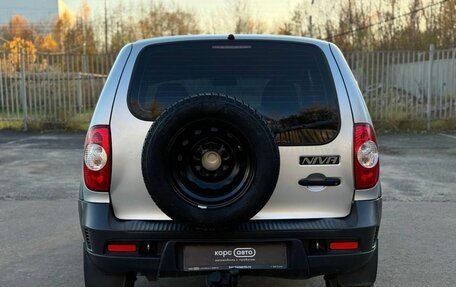 Chevrolet Niva I рестайлинг, 2011 год, 517 500 рублей, 5 фотография