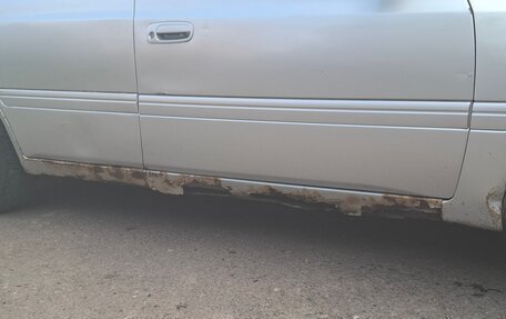 Toyota Carina, 1989 год, 250 000 рублей, 3 фотография