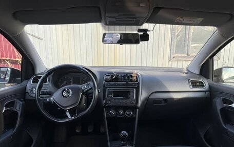 Volkswagen Polo VI (EU Market), 2017 год, 1 150 000 рублей, 10 фотография
