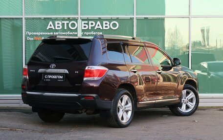 Toyota Highlander III, 2013 год, 2 900 000 рублей, 7 фотография