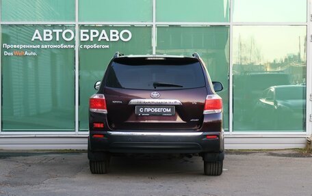 Toyota Highlander III, 2013 год, 2 900 000 рублей, 10 фотография