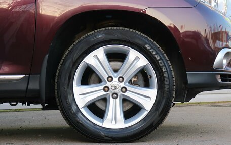 Toyota Highlander III, 2013 год, 2 900 000 рублей, 16 фотография