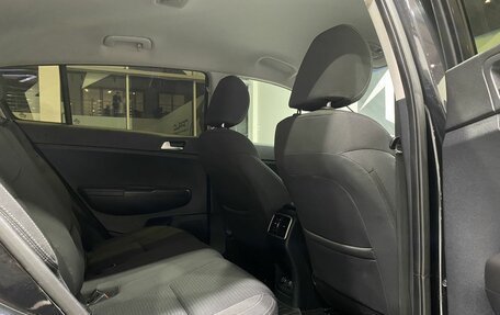 KIA Sportage IV рестайлинг, 2017 год, 2 049 900 рублей, 22 фотография