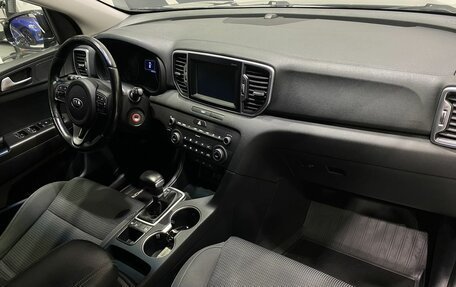 KIA Sportage IV рестайлинг, 2017 год, 2 049 900 рублей, 23 фотография