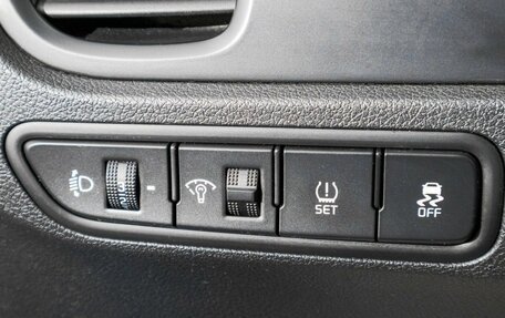 KIA Rio IV, 2018 год, 1 599 000 рублей, 13 фотография